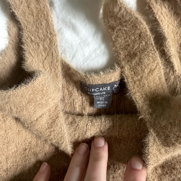 CUPCAJE BRAND SWEATER CROP TOP SIZE WOMENS XS - Picture 2 of 4